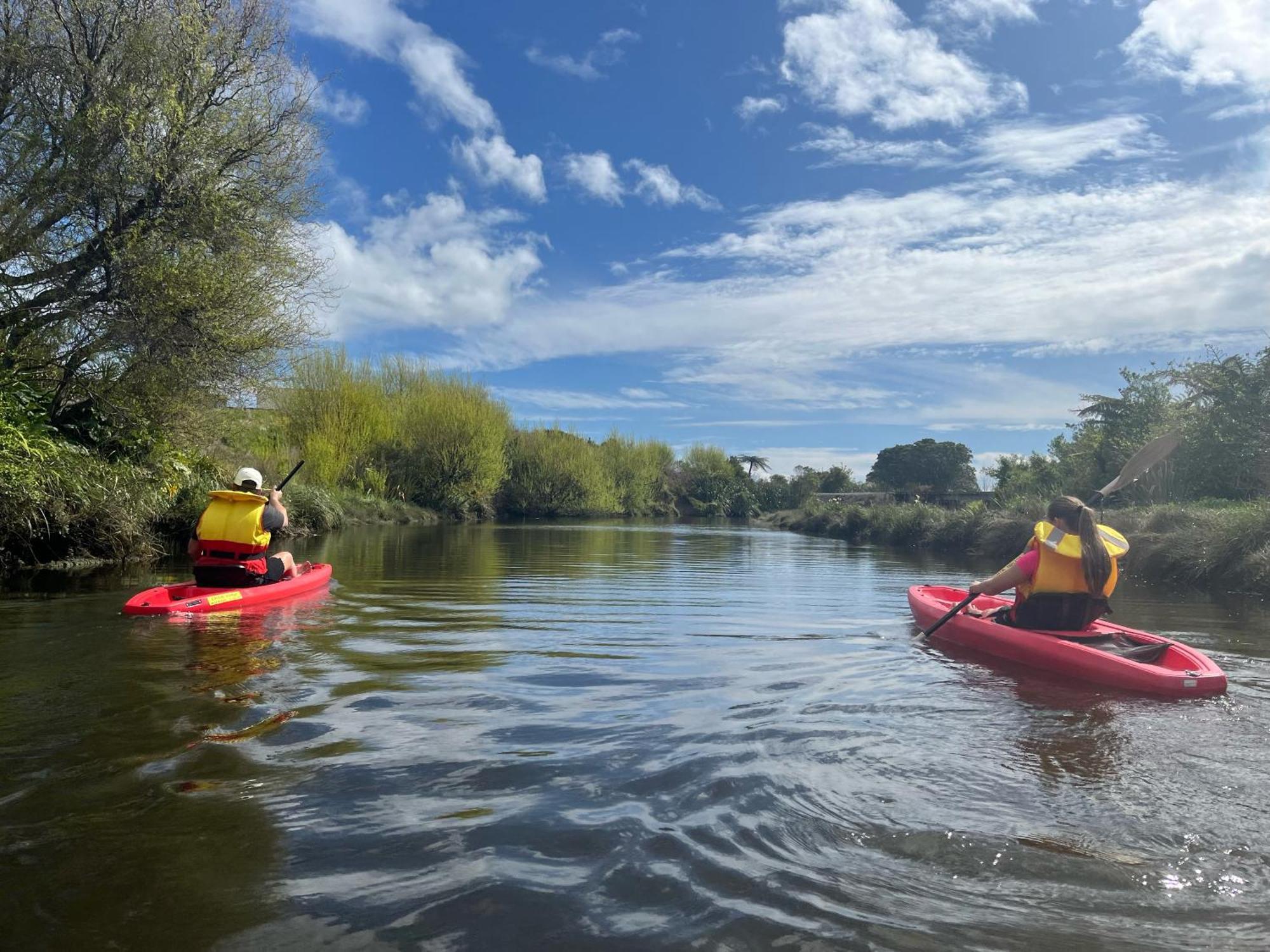 그레이마우스 글로벌 빌리지 트래블러스 로지 호스텔 외부 사진 Kayaking on the River Wye